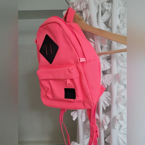 herschel backpack - Picture 2 of 5